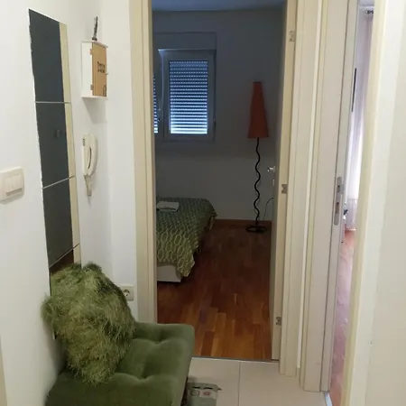 Nice Home شقة بودغوريتْسا